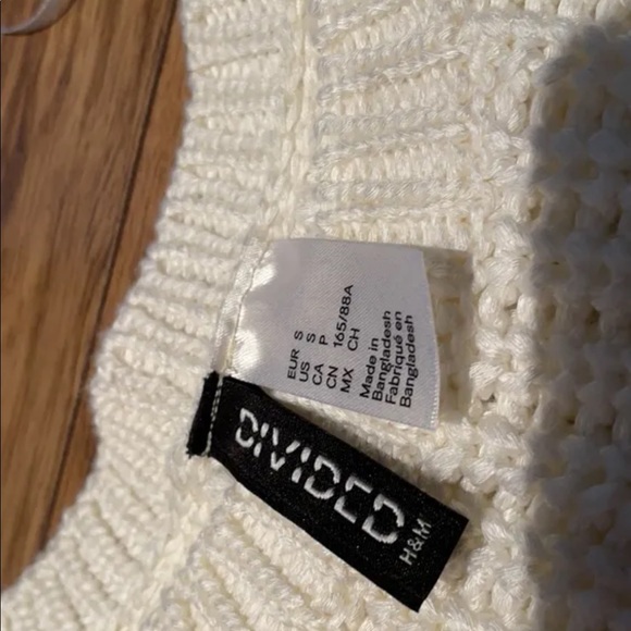 H&M shirt, white , size:Small - Picture 4 of 5